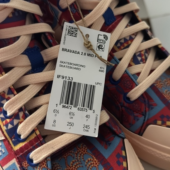 Adidas platform sneakers Bravada 2.0 Multicolor High top NEW size 8 skateboard - Picture 3 of 6